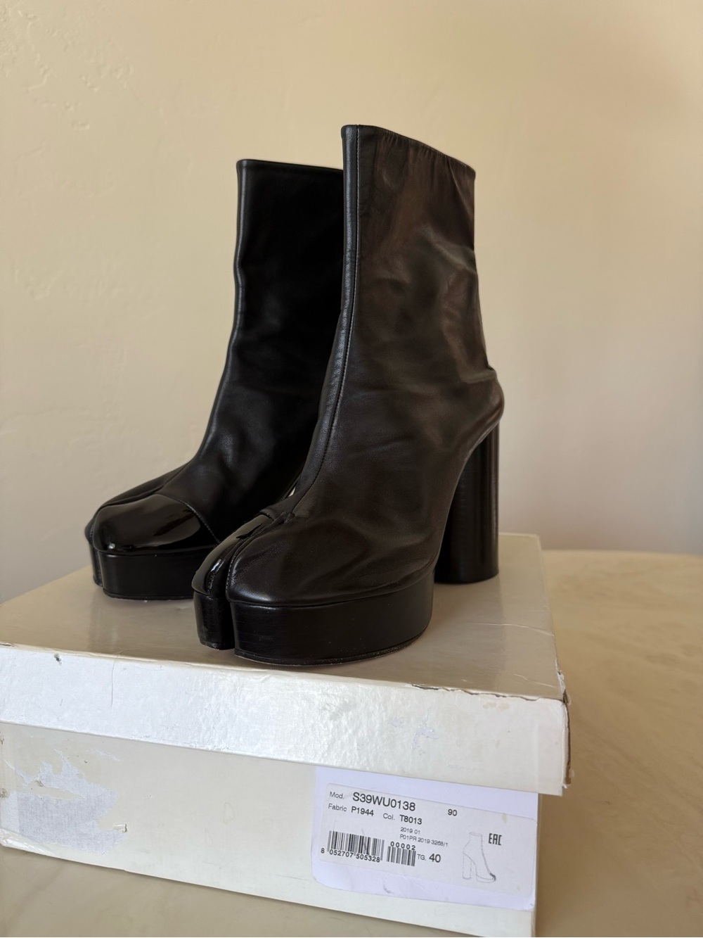 Platform Margiela Tabi Boots